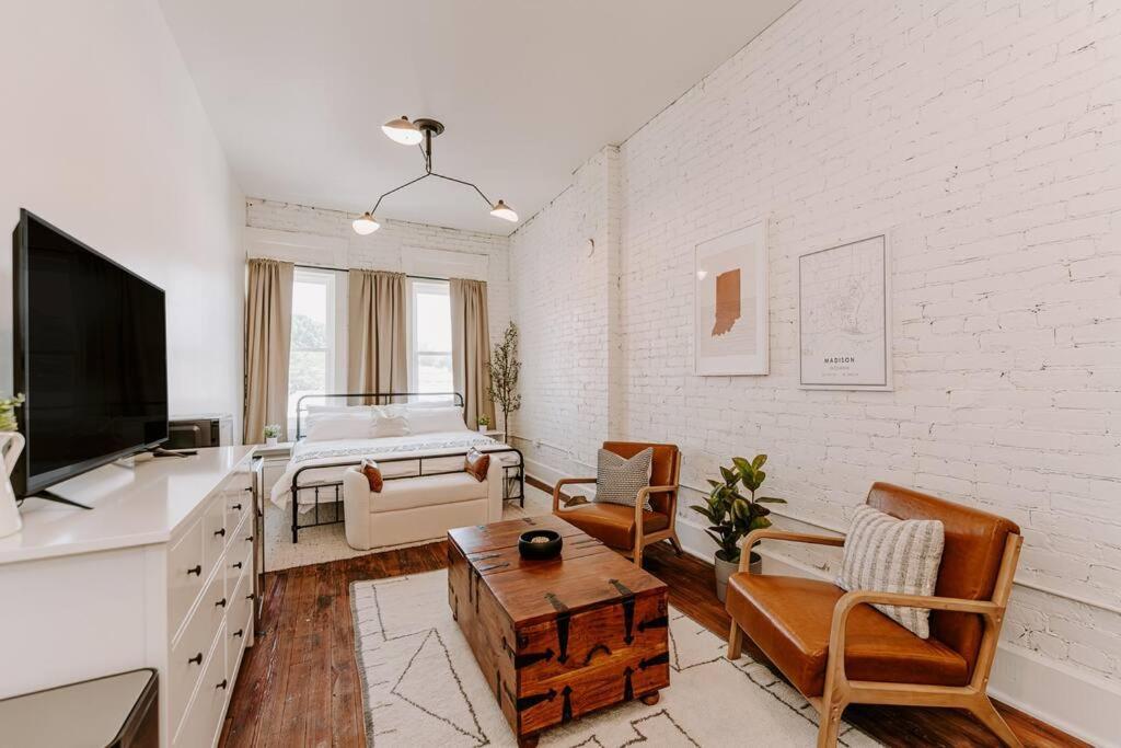 East Main Lofts - Farmhouse 204 Μάντισον Εξωτερικό φωτογραφία